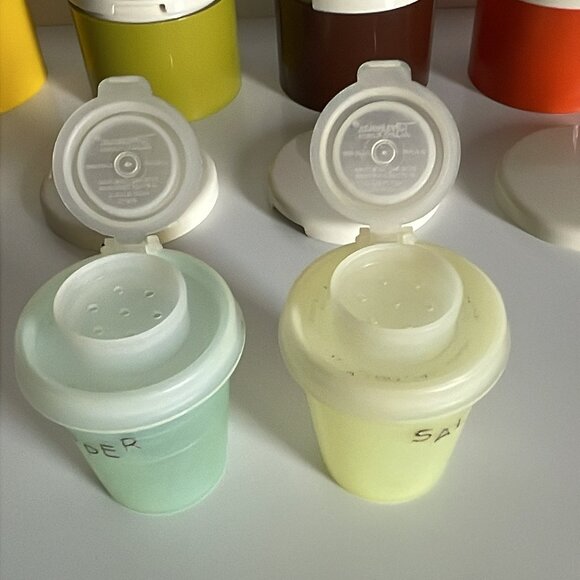 Vintage Tupperware Stackable Spice Containers Salt Pepper Shakers Lids for All - Picture 10 of 11